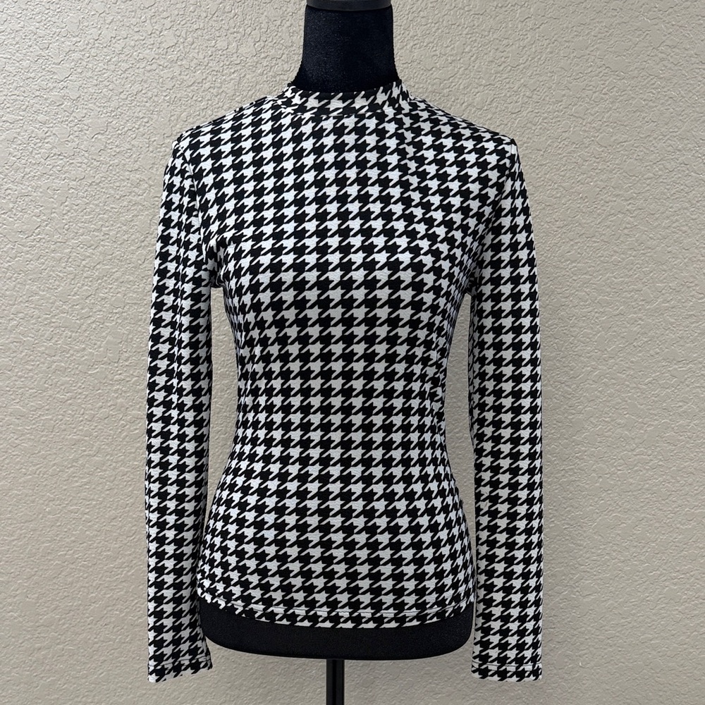 SHEIN Monochrome Houndstooth Long Sleeve Top